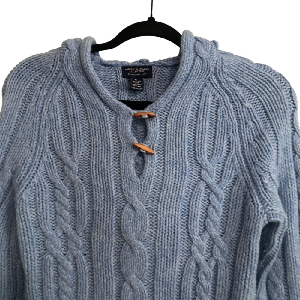 American Eagle Lightweight Blue Cable Knit Hooded Sweater Size Small - Picture 4 of 6